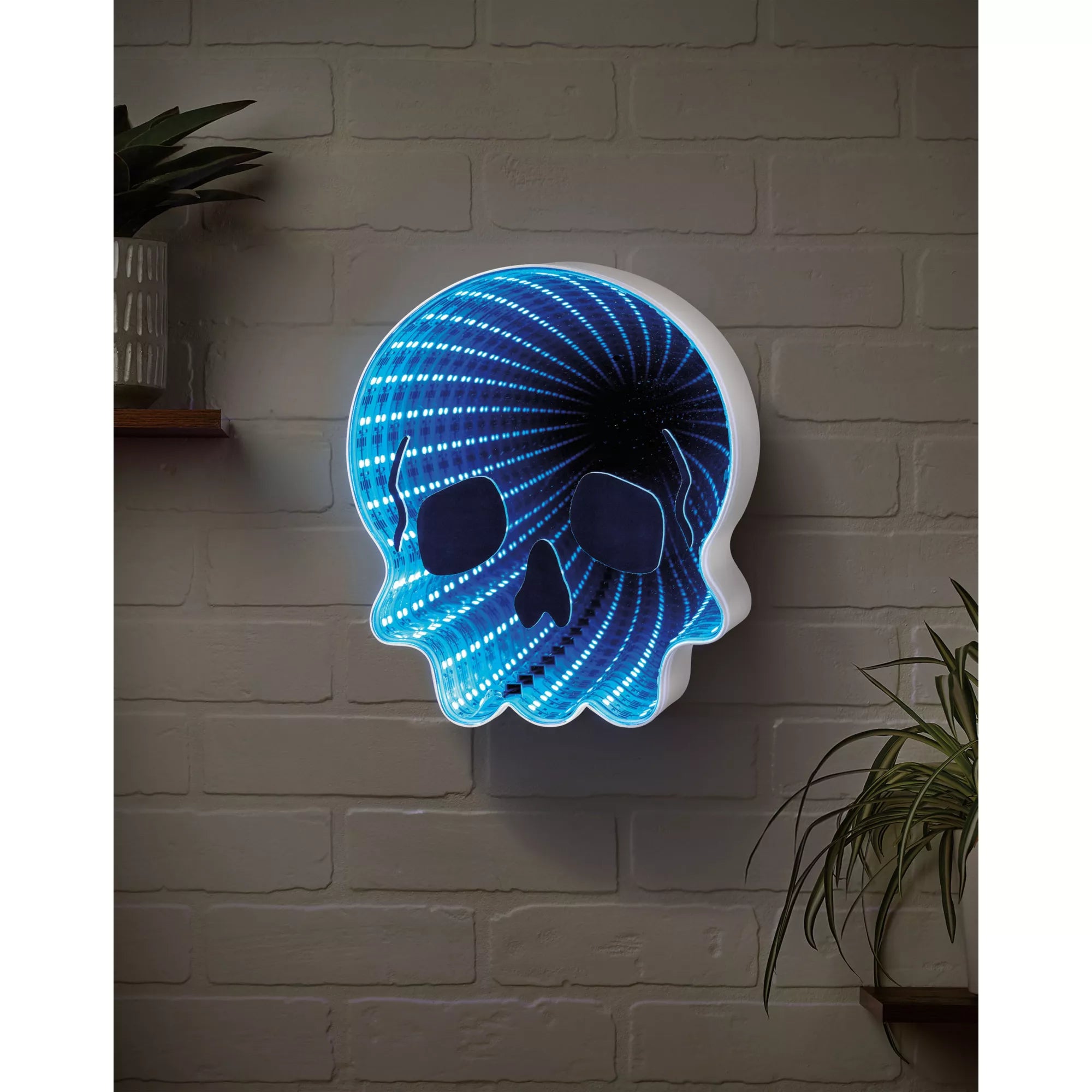 Light-Up Skull Infinity Mirror